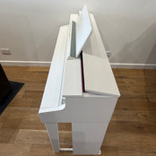 Casio GP300 Digital Piano White,  With Matching Stool: Serial No: 935BDC591007864 | Second Hand