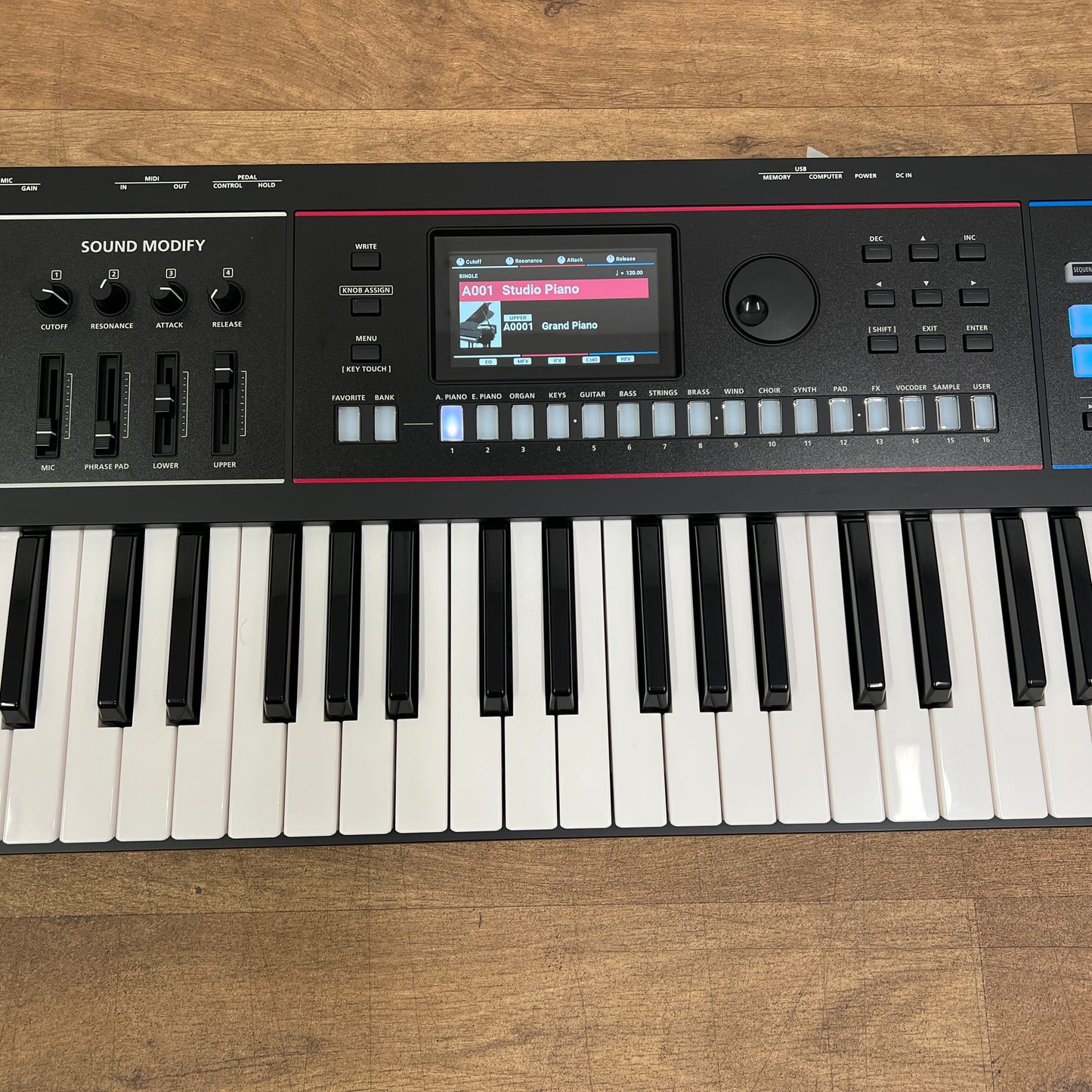 Roland JUNO D6 Synthesizer Keyboard; SN: Z4R1178 | Second Hand