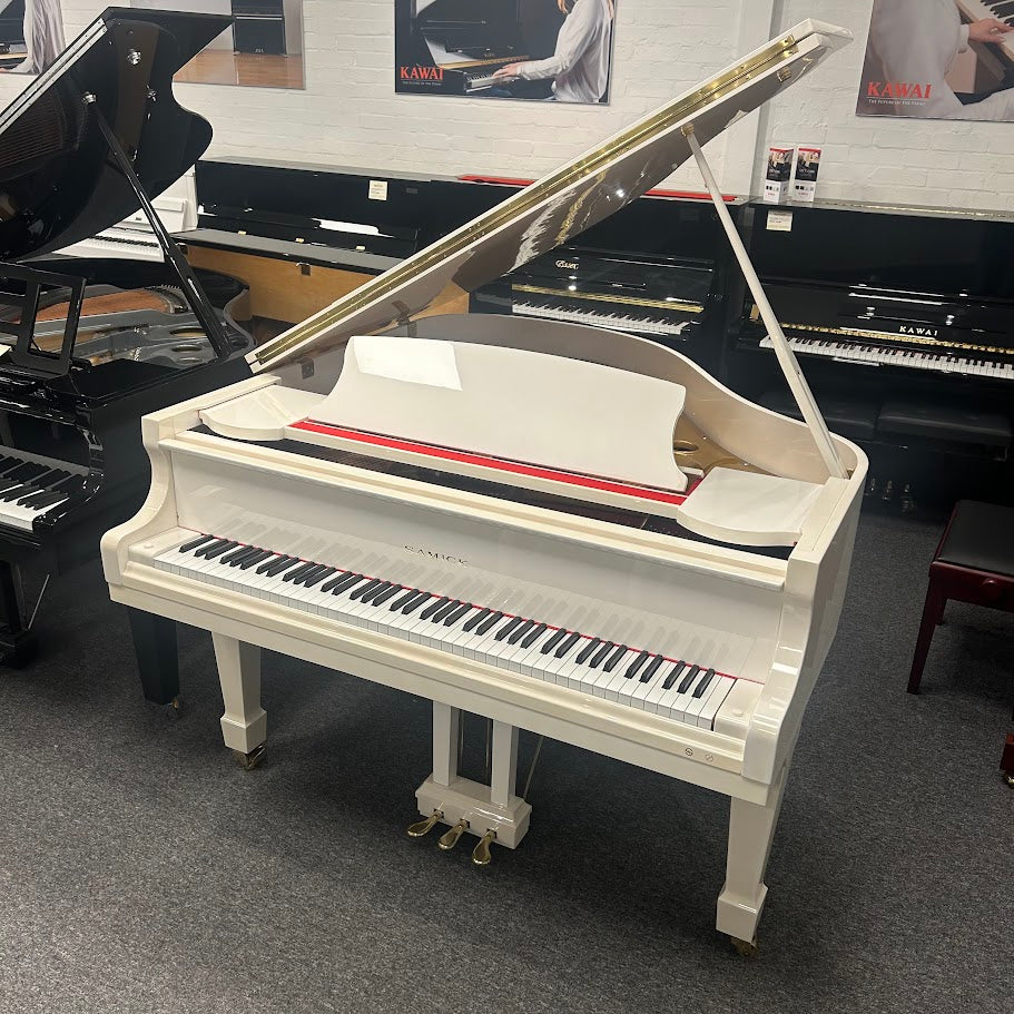 Samick SG155 Grand Piano in Polished White: Serial No: IMFG0547 | Second Hand