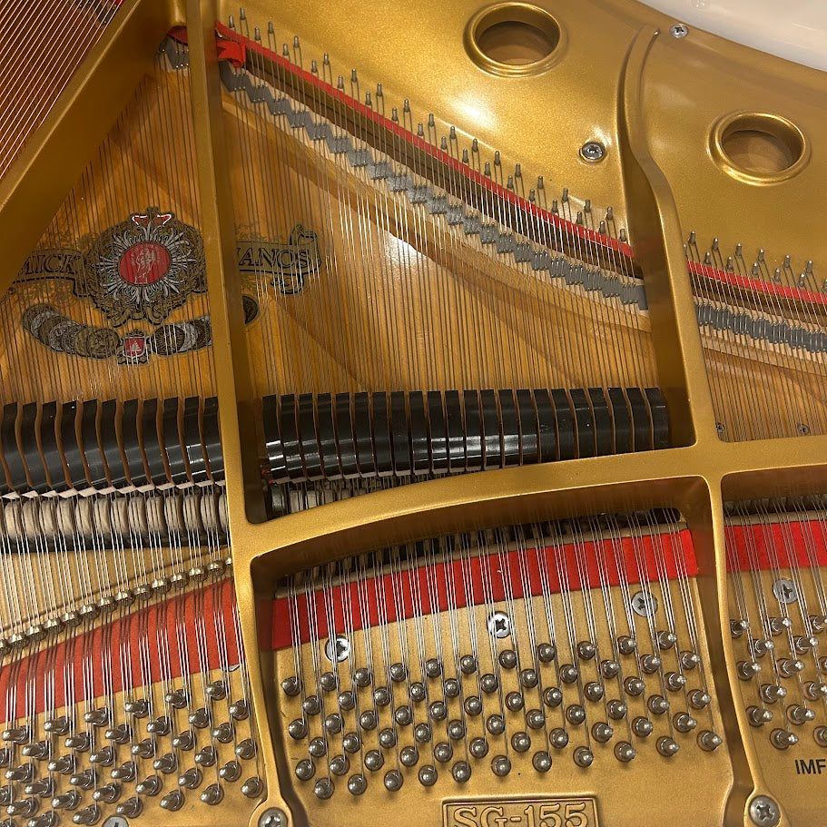Samick SG155 Grand Piano in Polished White: Serial No: IMFG0547 | Second Hand