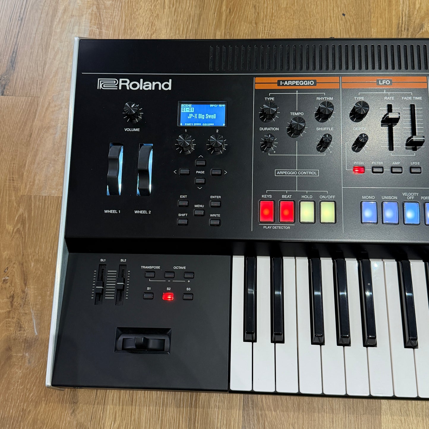 Roland Jupiter-X 61 Key Full Size Synthesizer; Serial No: Z6M3105 | Second Hand