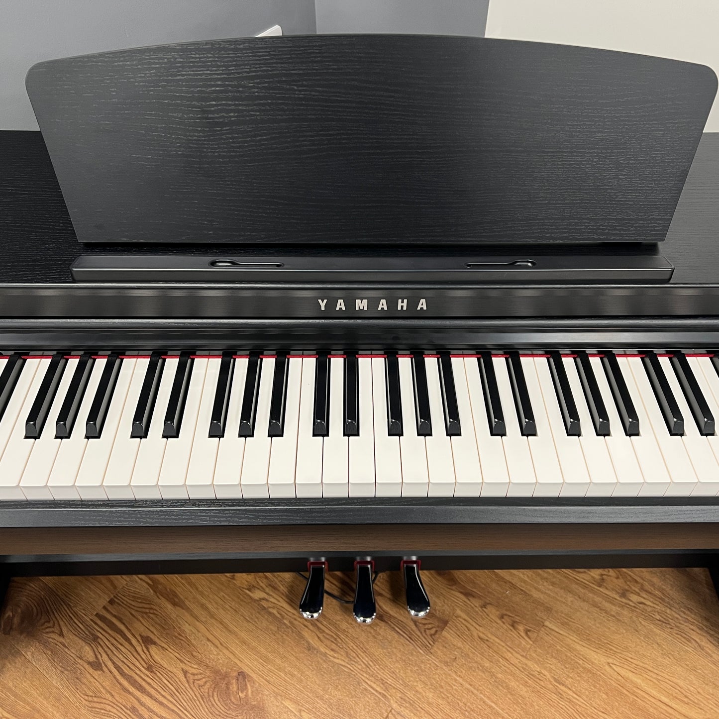 Yamaha CLP725 Black Walnut Digital Piano; Serial No: BCEI01004 | Second Hand