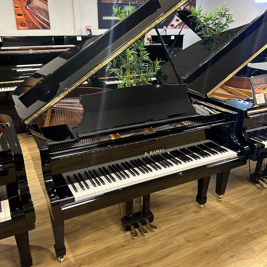 Kawai KG1E Grand Piano; Polished Ebony: Serial No: 1881827 | Second Hand