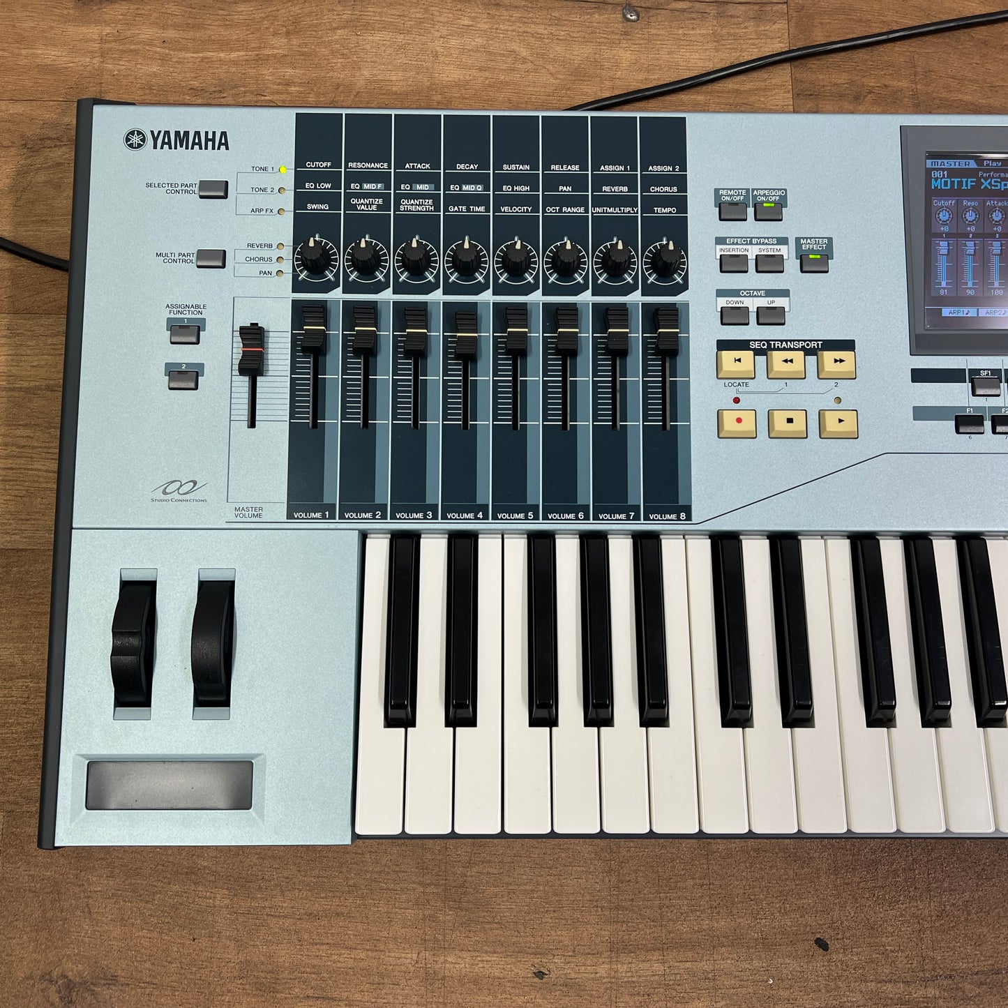 Yamaha MOTIF XS6 Workstation Synth; Serial No: GBRACK01005 | Second Hand