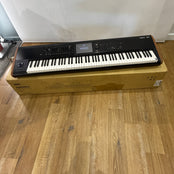 Korg Kronos 2 88 Music Workstation; Serial No: 205114 | Second Hand