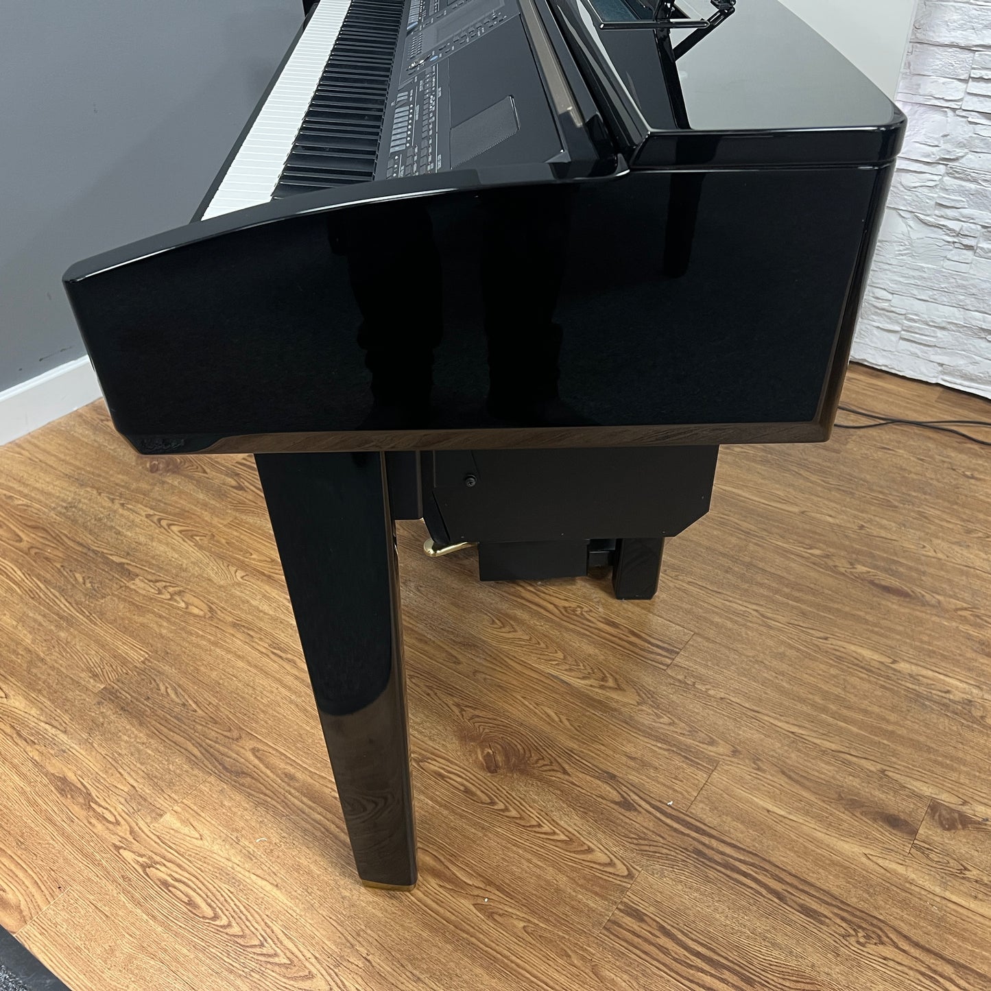Yamaha CVP405PE Digital Piano With Matching Stool; Serial No: GBRCNY01018 | Second Hand