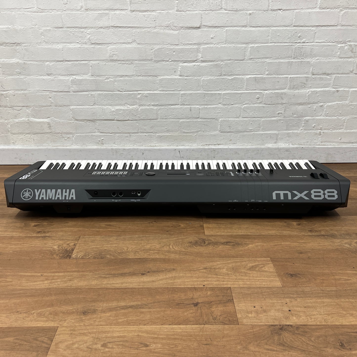 Yamaha MX88 88 Note Synthesizer Keyboard; Black: Serial No: BBDM01002 | Second Hand