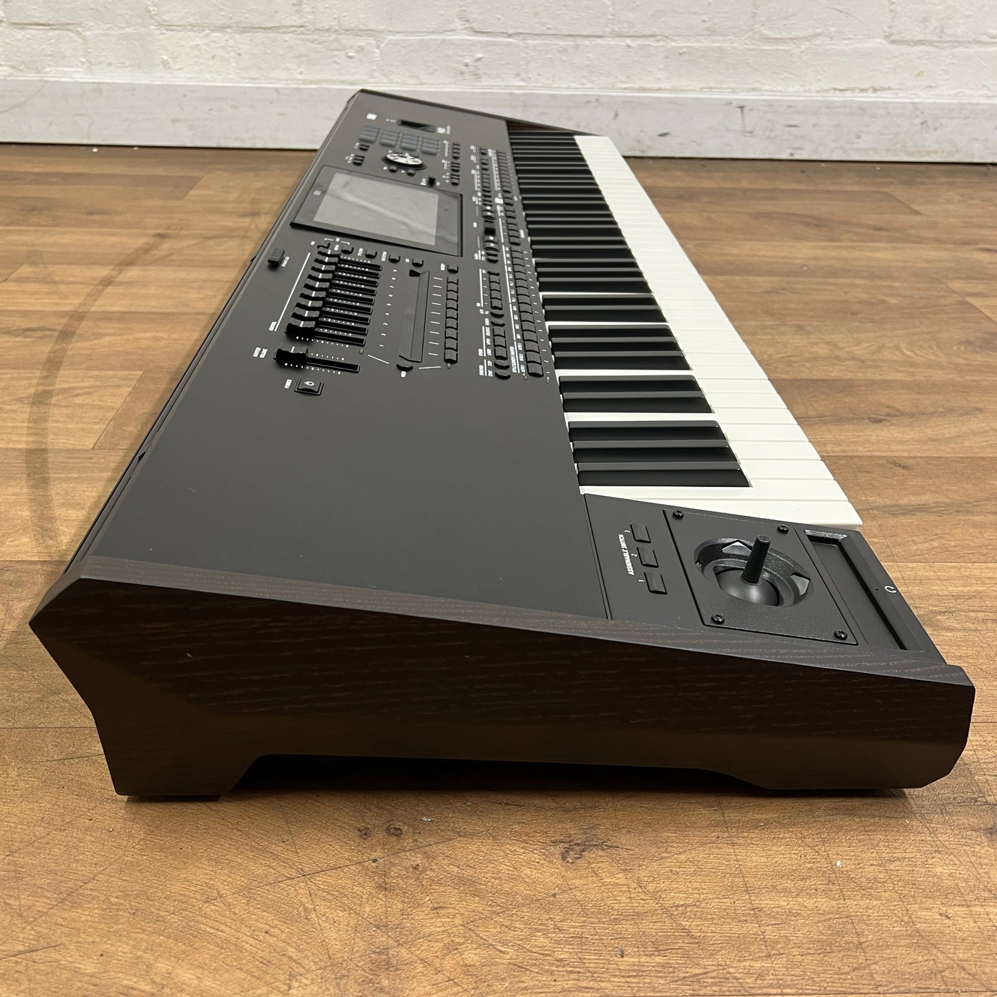 Korg Pa5X 76 Key Arranger keyboard; Serial No: 9002748 | Second hand