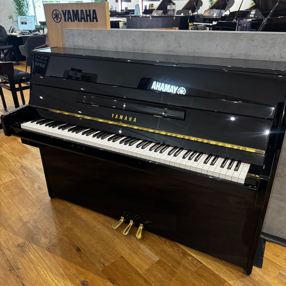 Yamaha B1 SG2 Upright Piano in Polished Ebony: Serial No: J31283380 | Second Hand