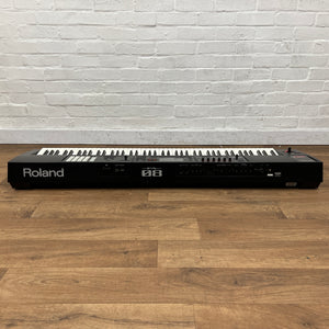 Second Hand Roland FA08 Synthesizer Serial No: Z9D2178