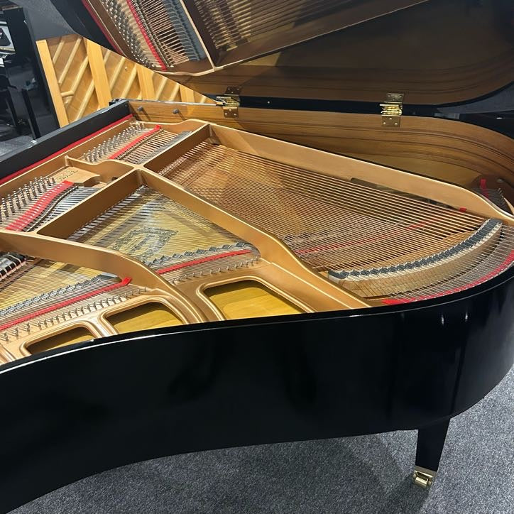 Yamaha GP1 Grand Piano in Polished Ebony; Serial No: 5603201 | Second Hand