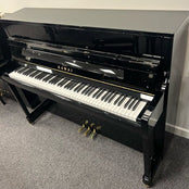 Kawai K200 Upright Piano; Polished Ebony: Serial No: F180288 | Second Hand