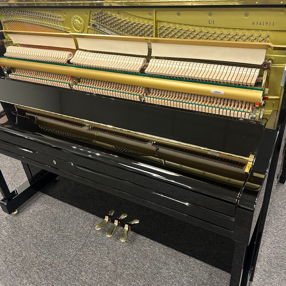 Yamaha U1 Upright Piano in Polished Ebony; Serial No: 6341911 | Second Hand