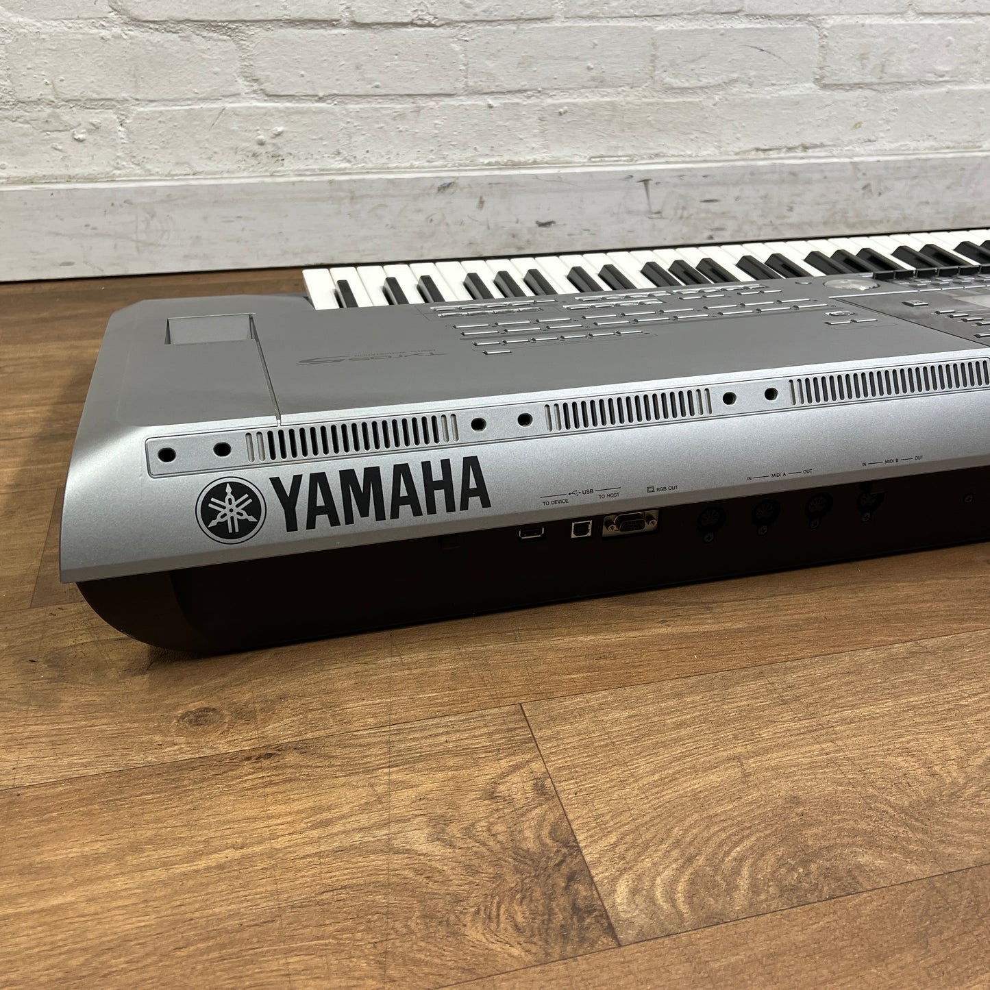 Yamaha Tyros 5 76 Keyboard; Serial No EAUX01049 | Second Hand