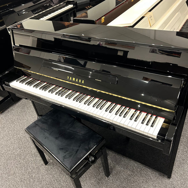 Second Hand Yamaha B1 SC2 Silent Upright Piano; Polished Ebony: Serial No: J38459689