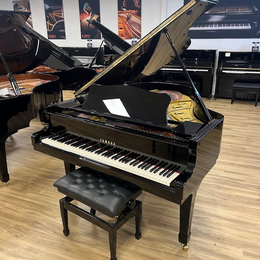 Yamaha C3 Polished Ebony Grand Piano Upright Piano Serial No: 4210894 | Second Hand