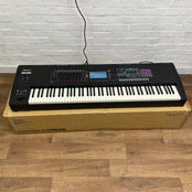 Roland Fantom 8 EX Workstation Synth; Serial No: Z0R0440 | Second Hand