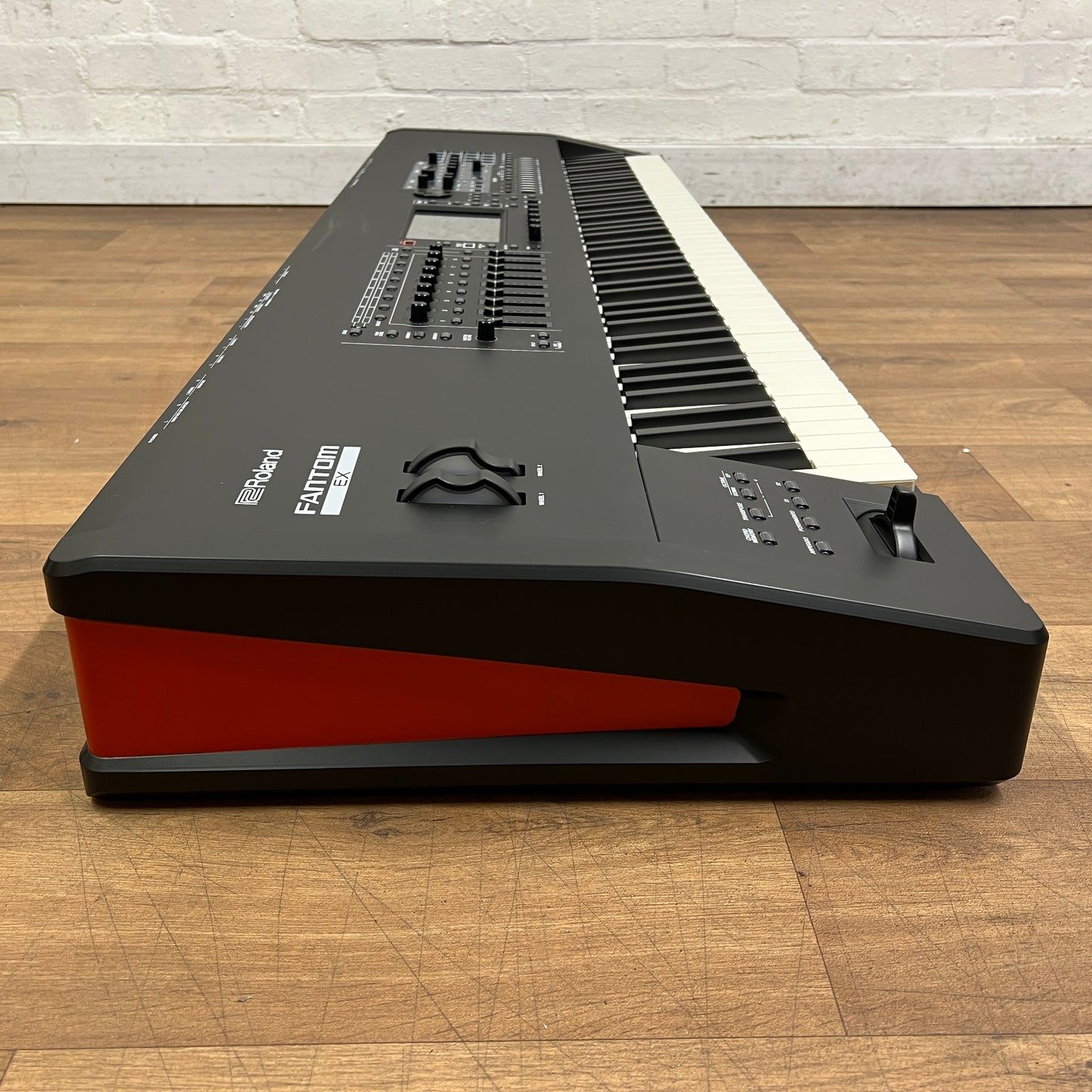 Roland Fantom 8 EX Workstation Synth; Serial No: Z0R0440 | Second Hand