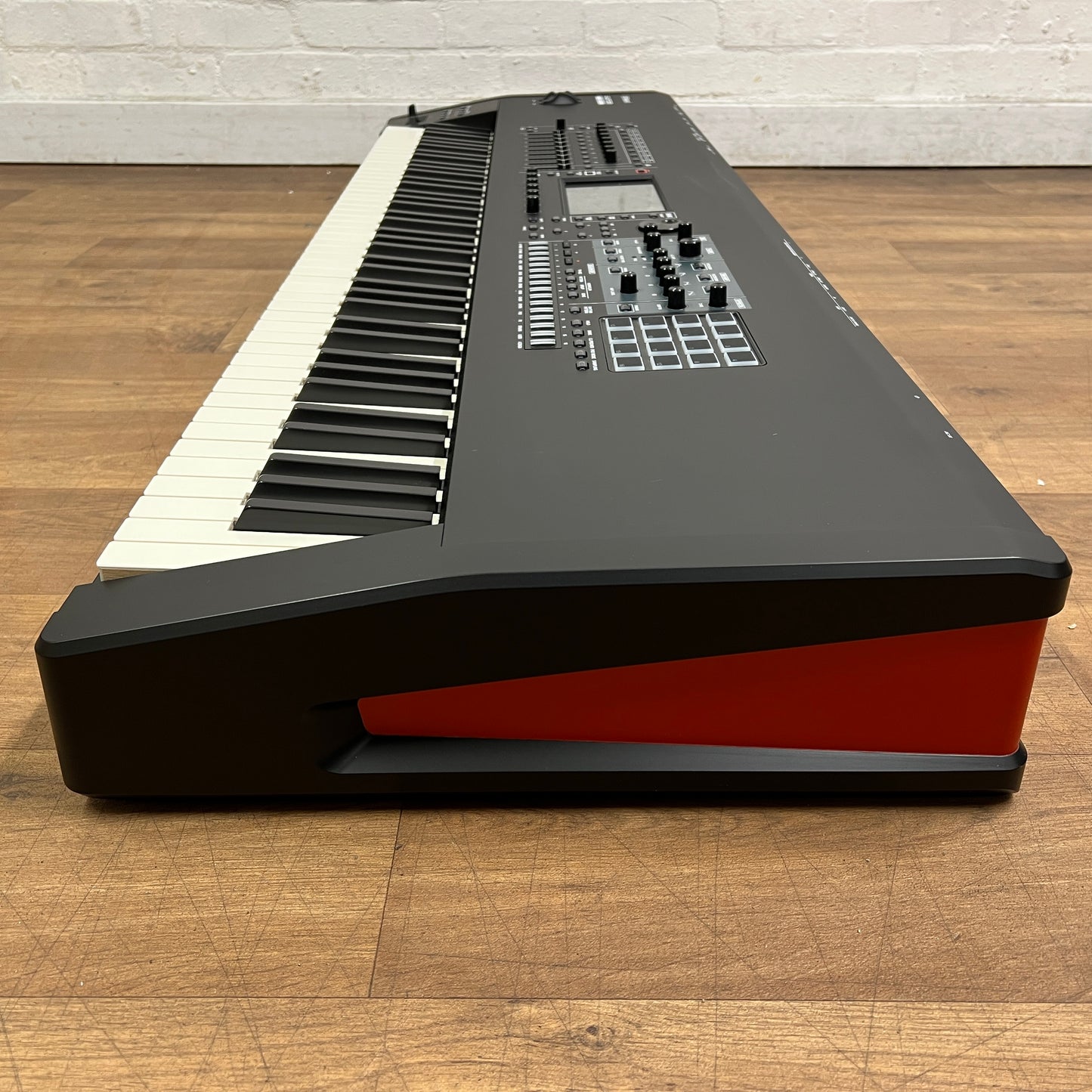 Roland Fantom 8 EX Workstation Synth; Serial No: Z0R0440 | Second Hand