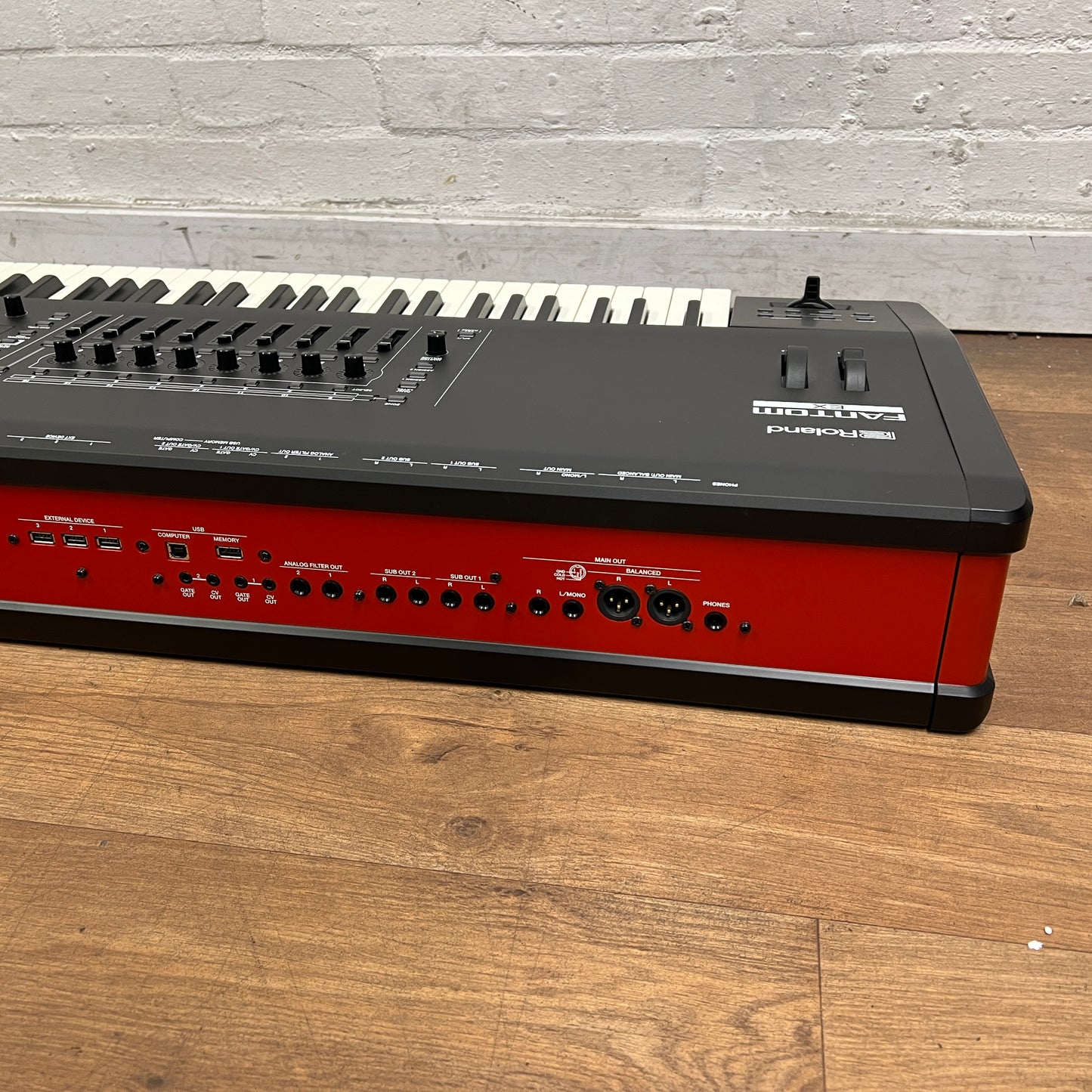 Roland Fantom 8 EX Workstation Synth; Serial No: Z0R0440 | Second Hand
