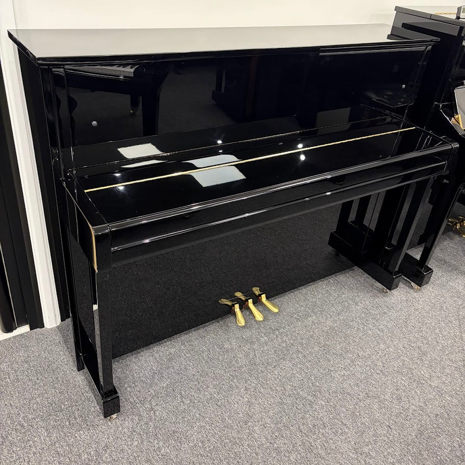 Yamaha B2 Upright Piano in Polished Ebony: Serial No: J34370434 | Second Hand