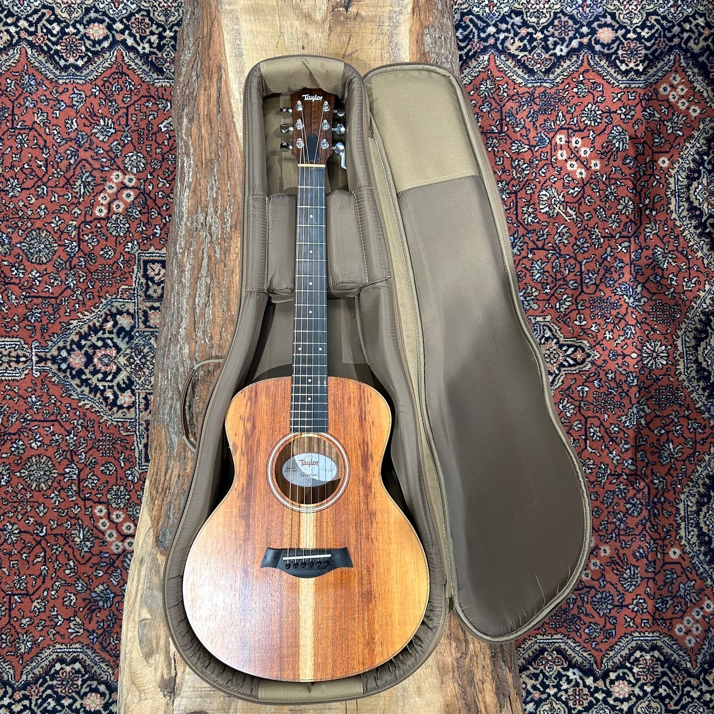 Taylor GS Mini-e Koa: Serial No: 2206011273 | Second Hand