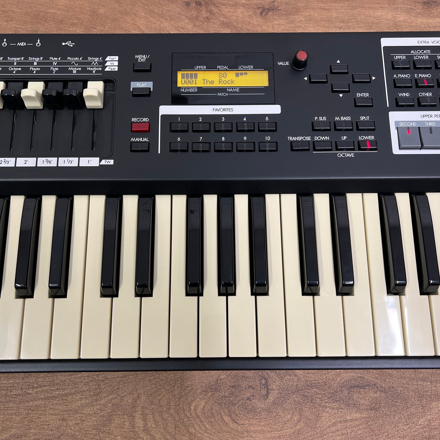 Hammond SK1 61 Stage Keyboard Serial No: 19050047 | Second Hand