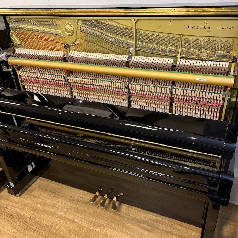 Yamaha YUS5 Silent Upright Piano: Serial No: 6367608 | Second Hand