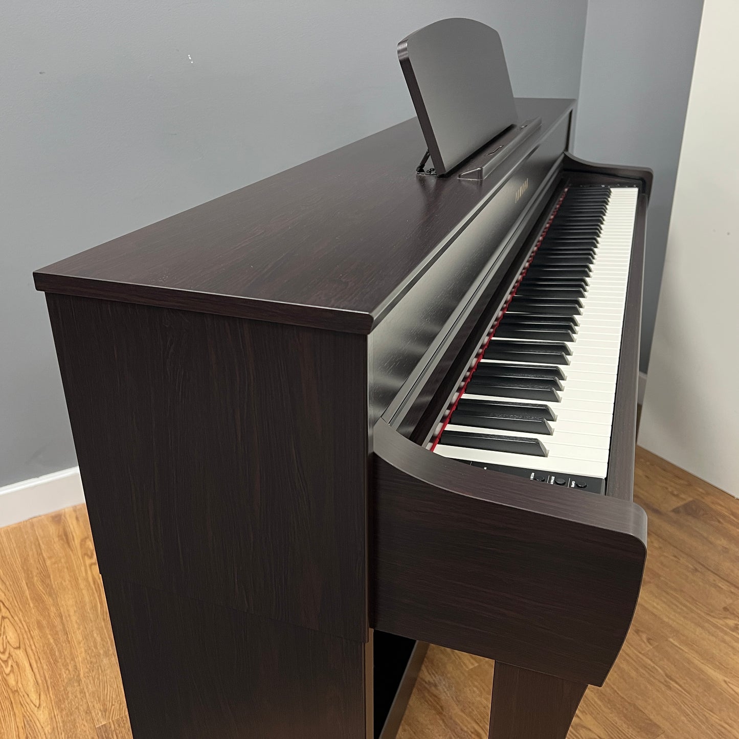 Yamaha CLP735 Rosewood Digital Piano With Matching Stool Serial No: BCBI01073 | Second Hand