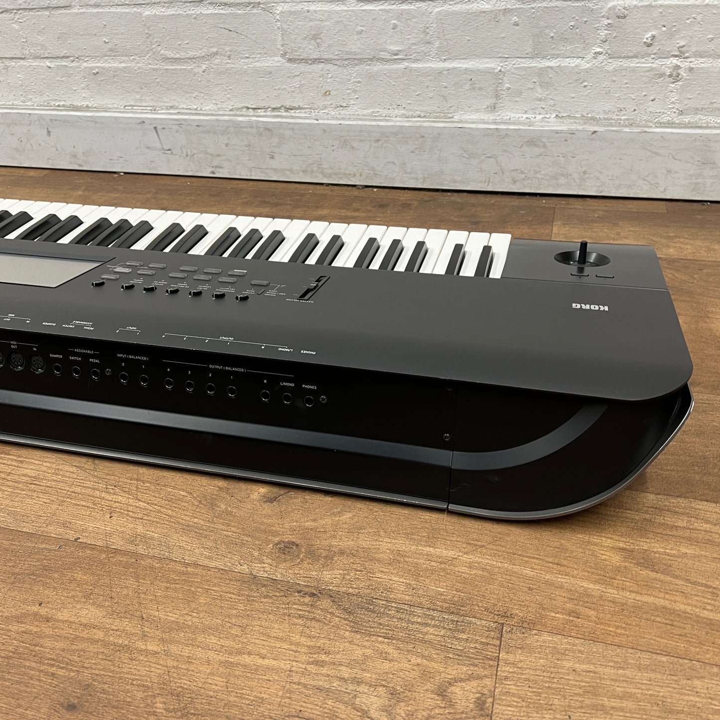 Korg Nautilus 73: Serial No: 202 | Second Hand
