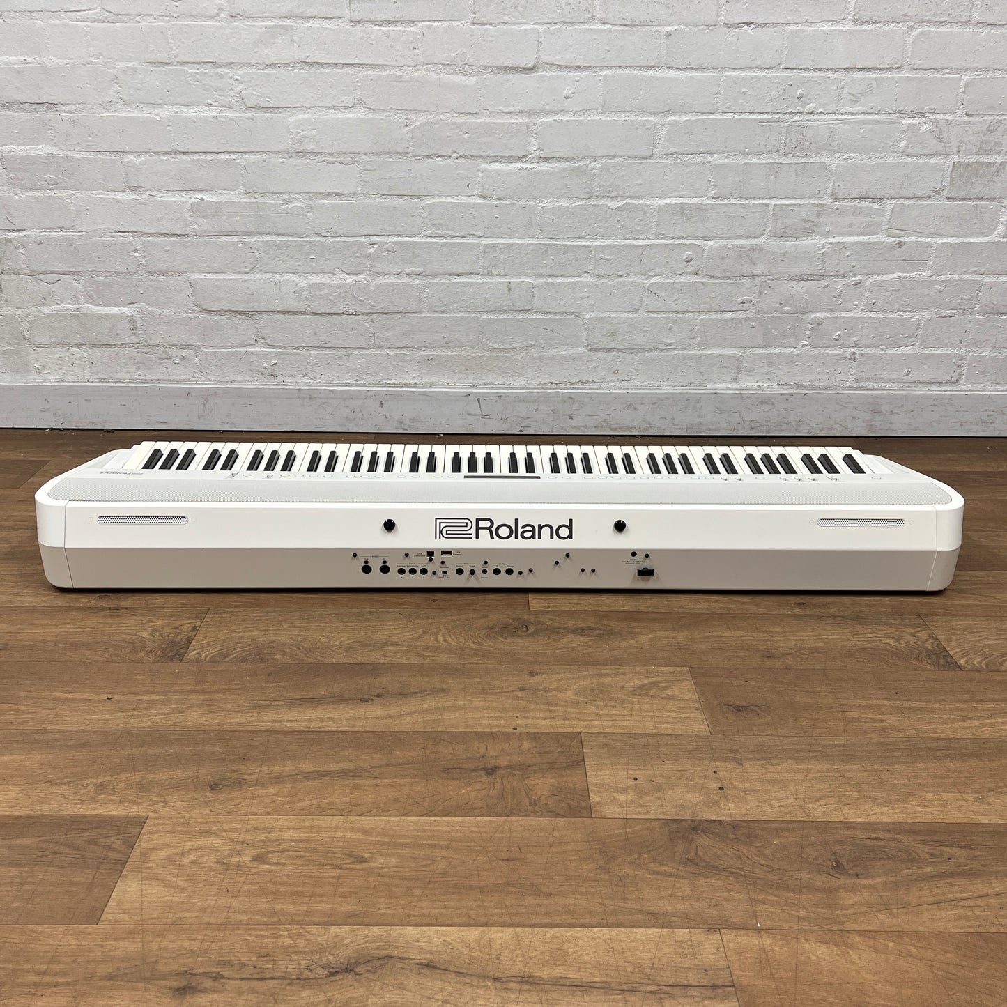 Roland FP90X Digital Piano with Stand & Pedals; White: Serial No: Z6N2086 | Second Hand