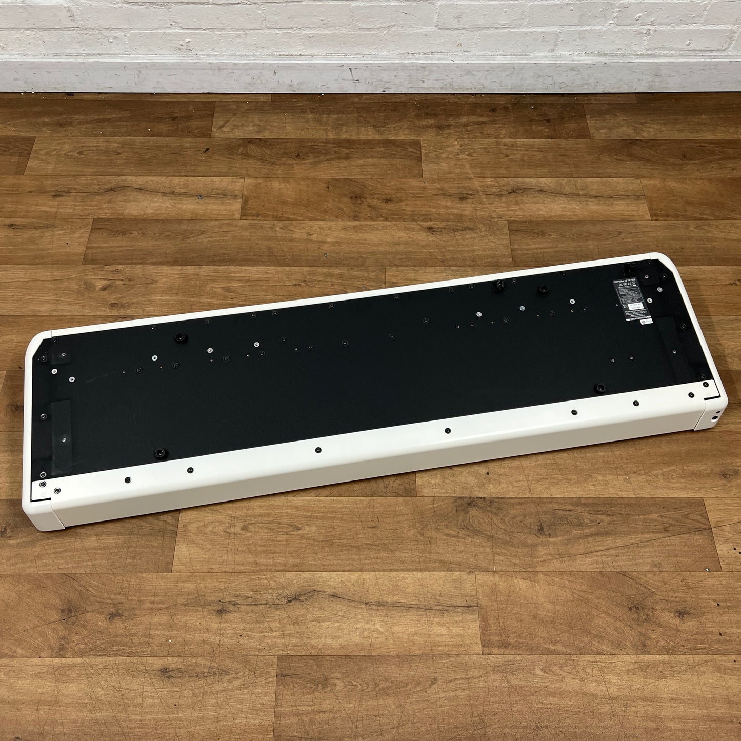 Roland FP90X Digital Piano with Stand & Pedals; White: Serial No: Z6N2086 | Second Hand