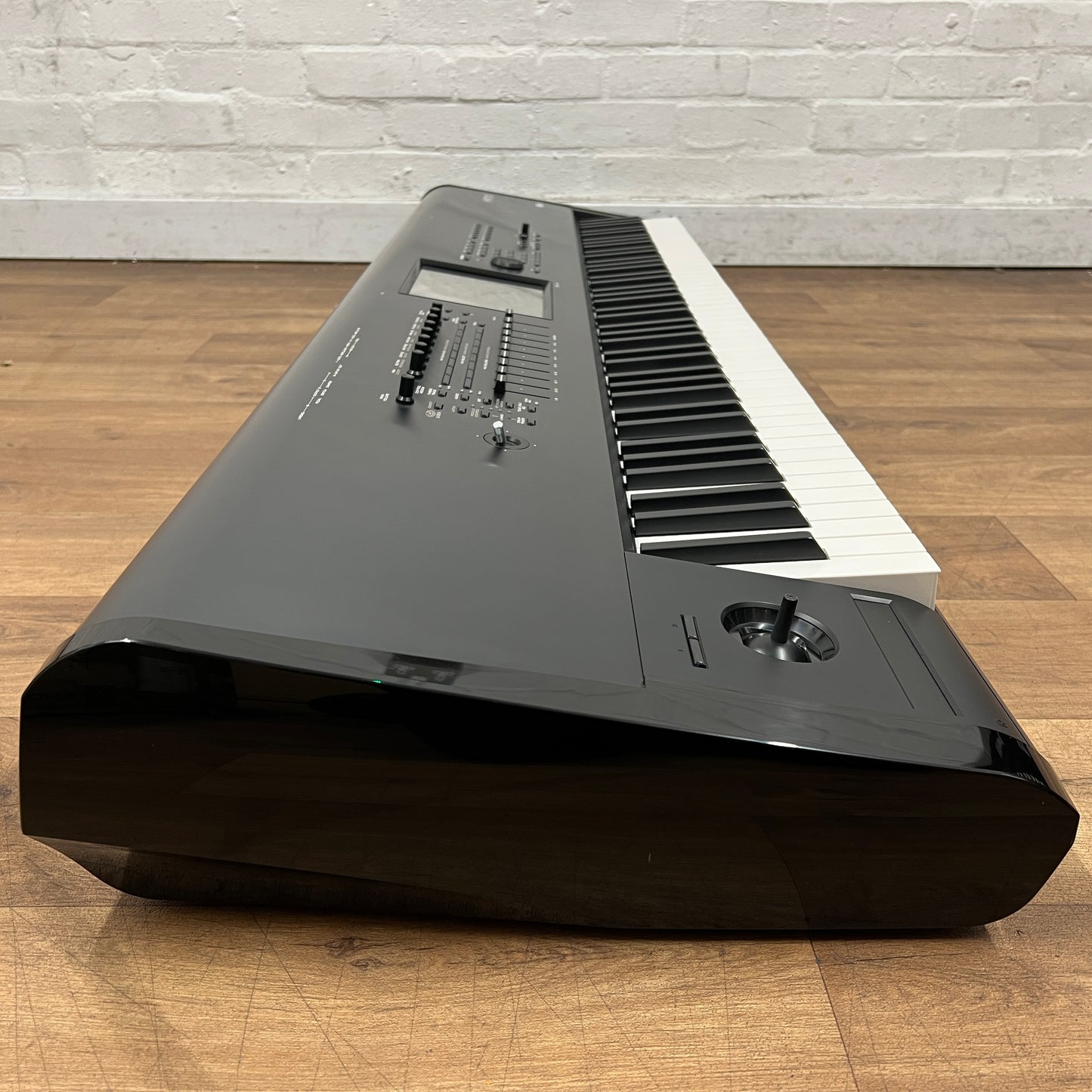 Korg Kronos 88: Serial No: 1682 | Second Hand