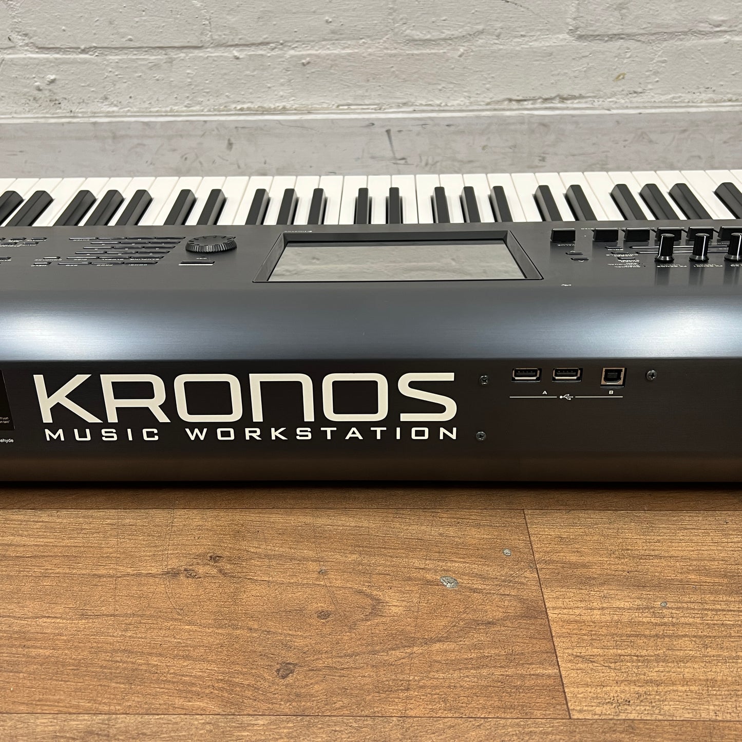 Korg Kronos 88: Serial No: 1682 | Second Hand
