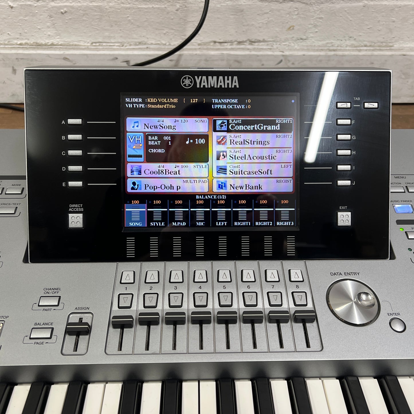 Yamaha Tyros 5 76 Keyboard With Speaker System; Serial No: BAVY01005 | Second Hand