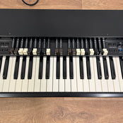 Viscount Legend Solo Keyboard Organ; Serial No: 2049988 | Second Hand