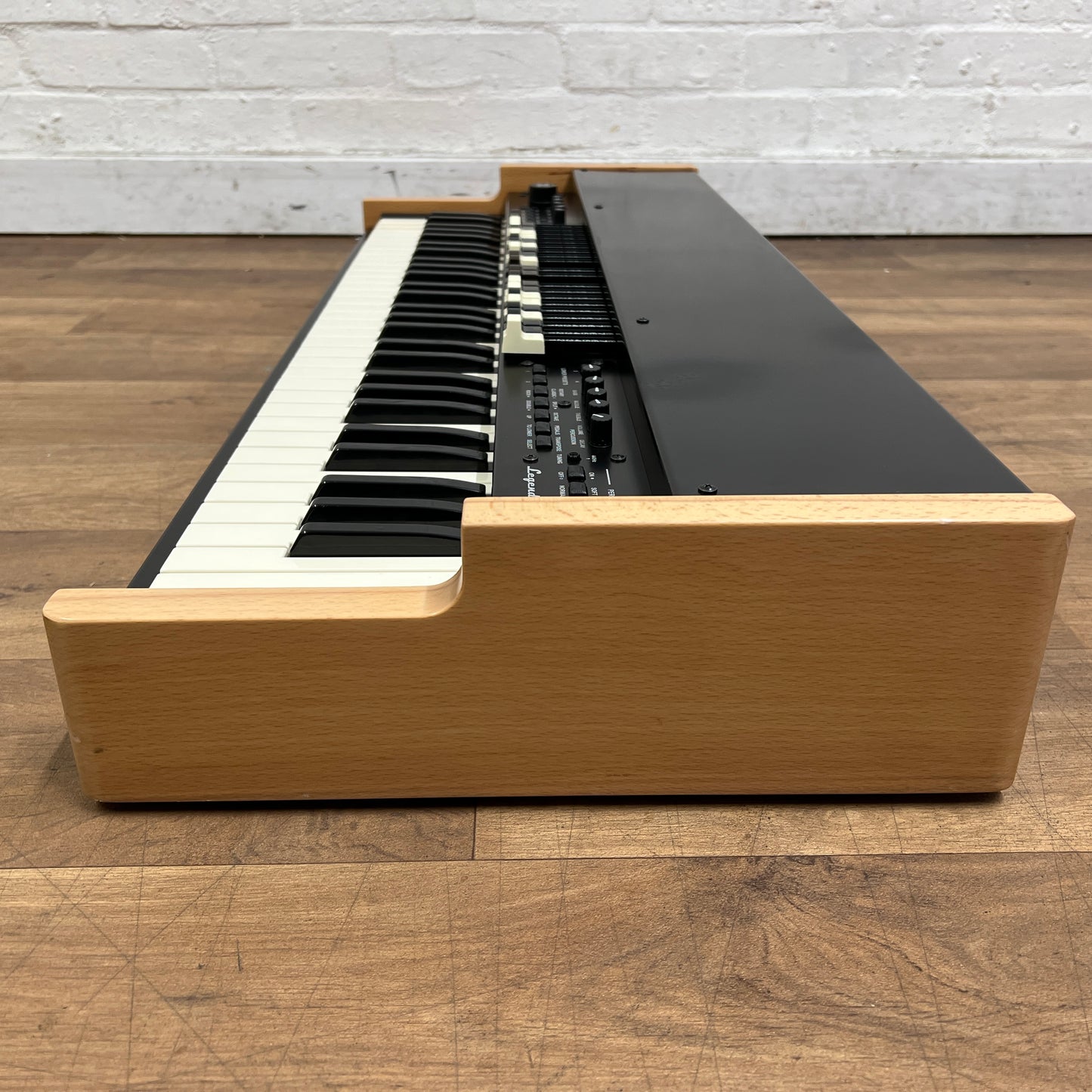 Viscount Legend Solo Keyboard Organ; Serial No: 2049988 | Second Hand