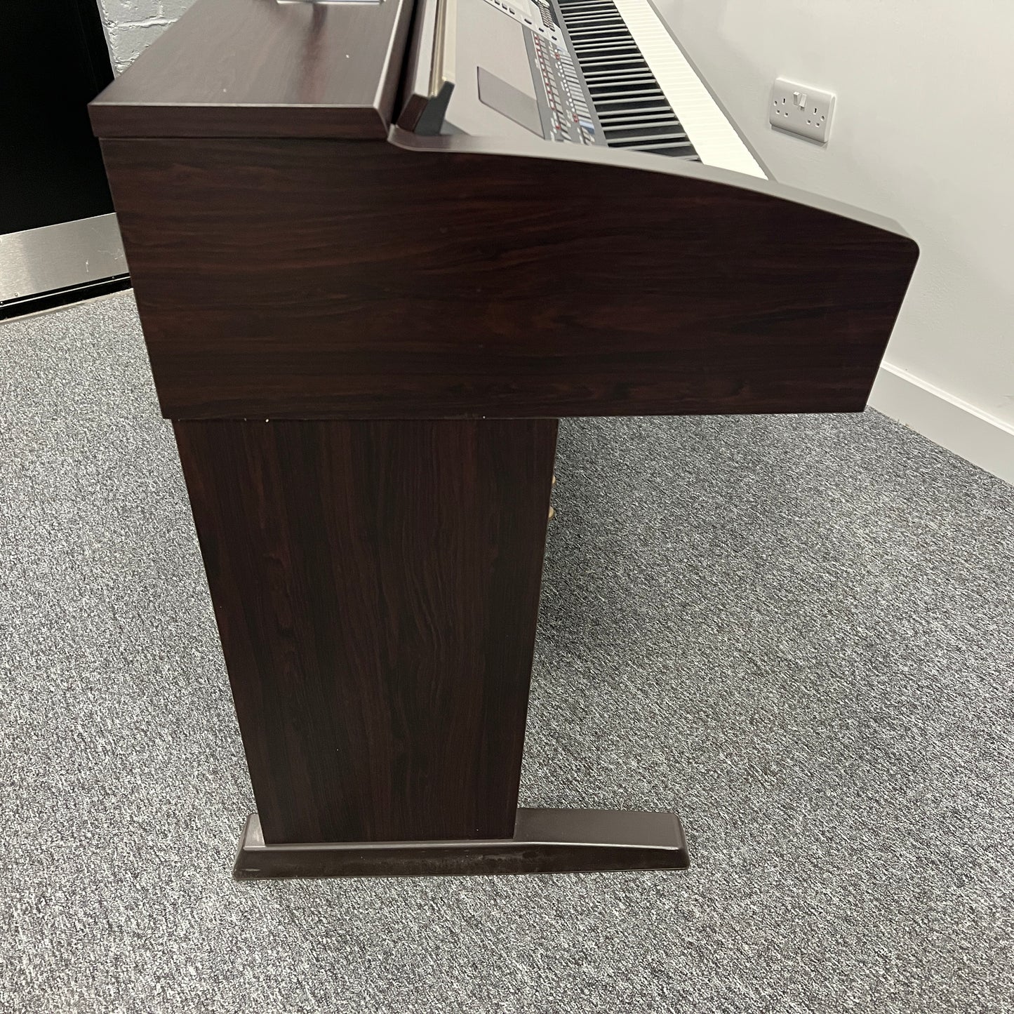 Yamaha CVP503R Rosewood Digital Piano  With Matching Piano Stool; Serial No: BCQI01017 | Second Hand