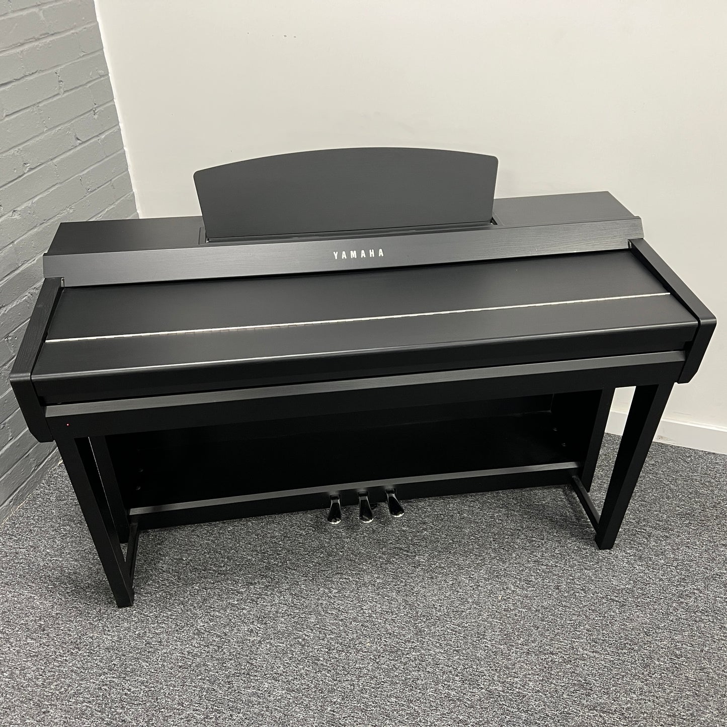 Yamaha CVP605B Digital Piano Black With Matching Stool; Serial No: BCUO01006 | Second Hand