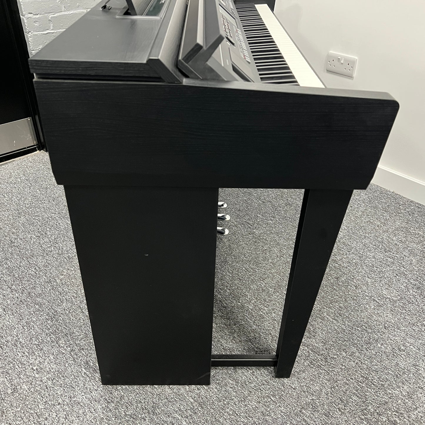Yamaha CVP605B Digital Piano Black With Matching Stool; Serial No: BCUO01006 | Second Hand