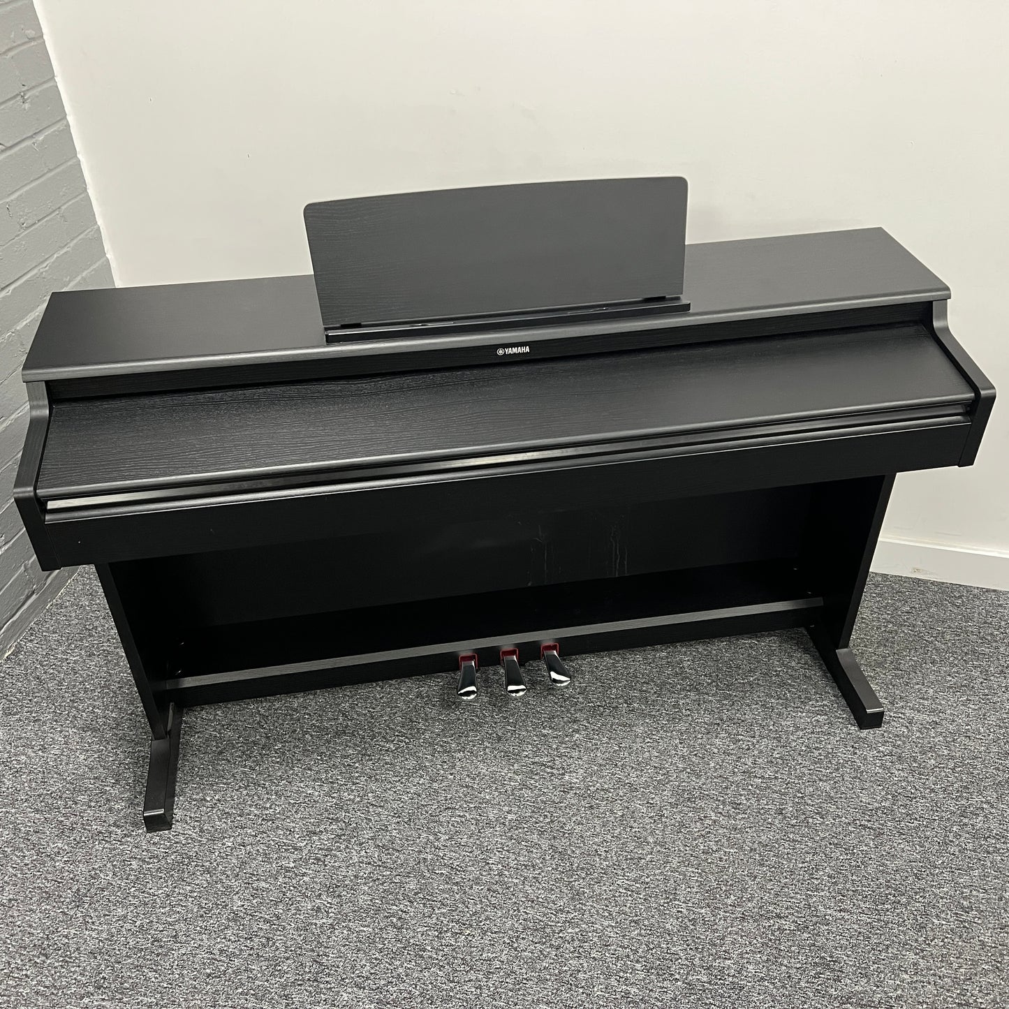 Yamaha YDP164B Digital Piano Digital Piano, Black; Serial No: BCZH01153 | Second Hand