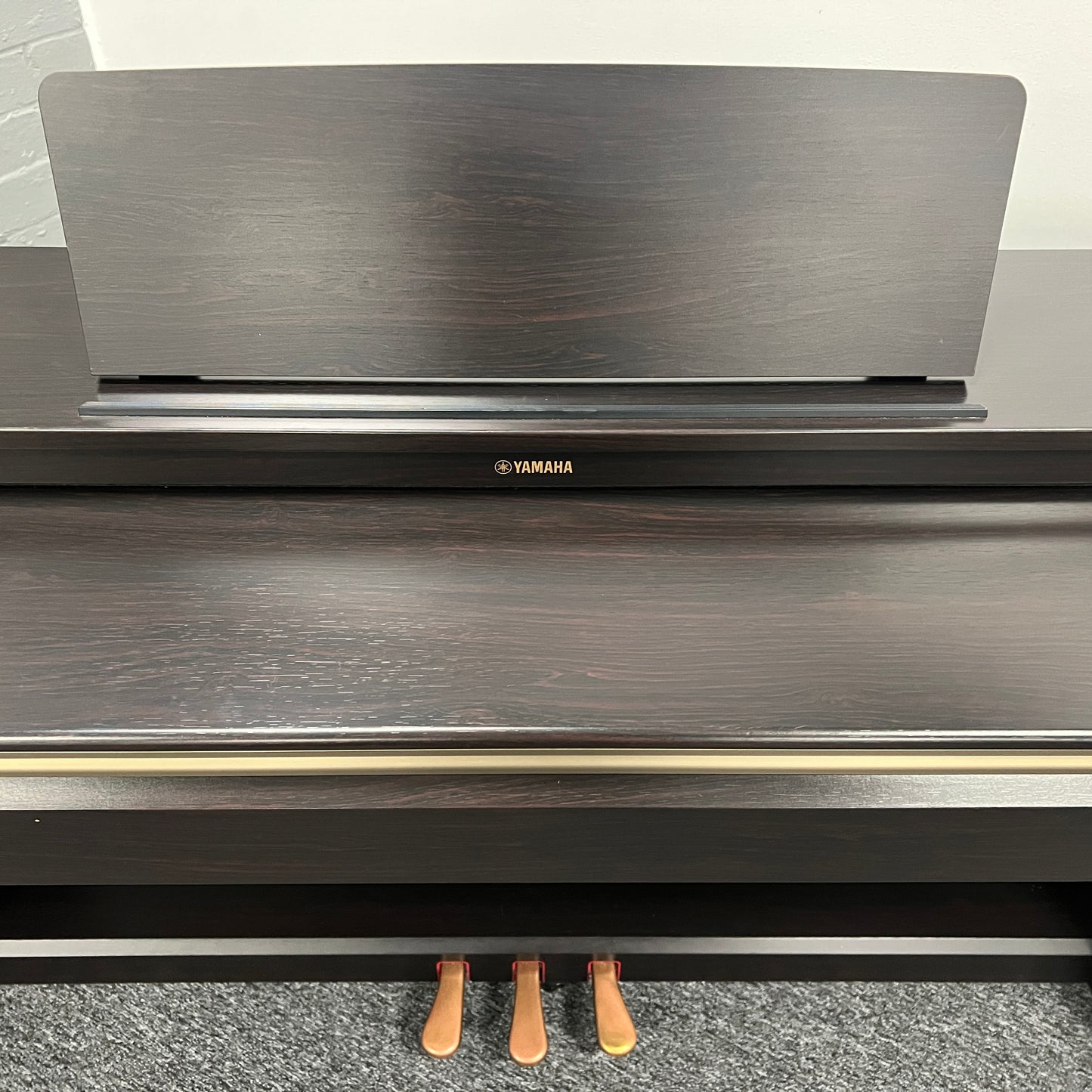 Yamaha YDP162R Rosewood Digital Piano; Serial No: BCTM01047 | Second Hand