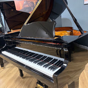 Samick SIG47 Baby Grand Piano in Polished Ebony: Serial No: IJNCG0068 | Second Hand