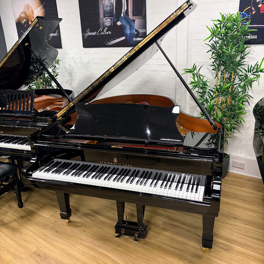 Steinway Model O Grand Piano in Polished Ebony; Serial No: 129017 | Reconditioned