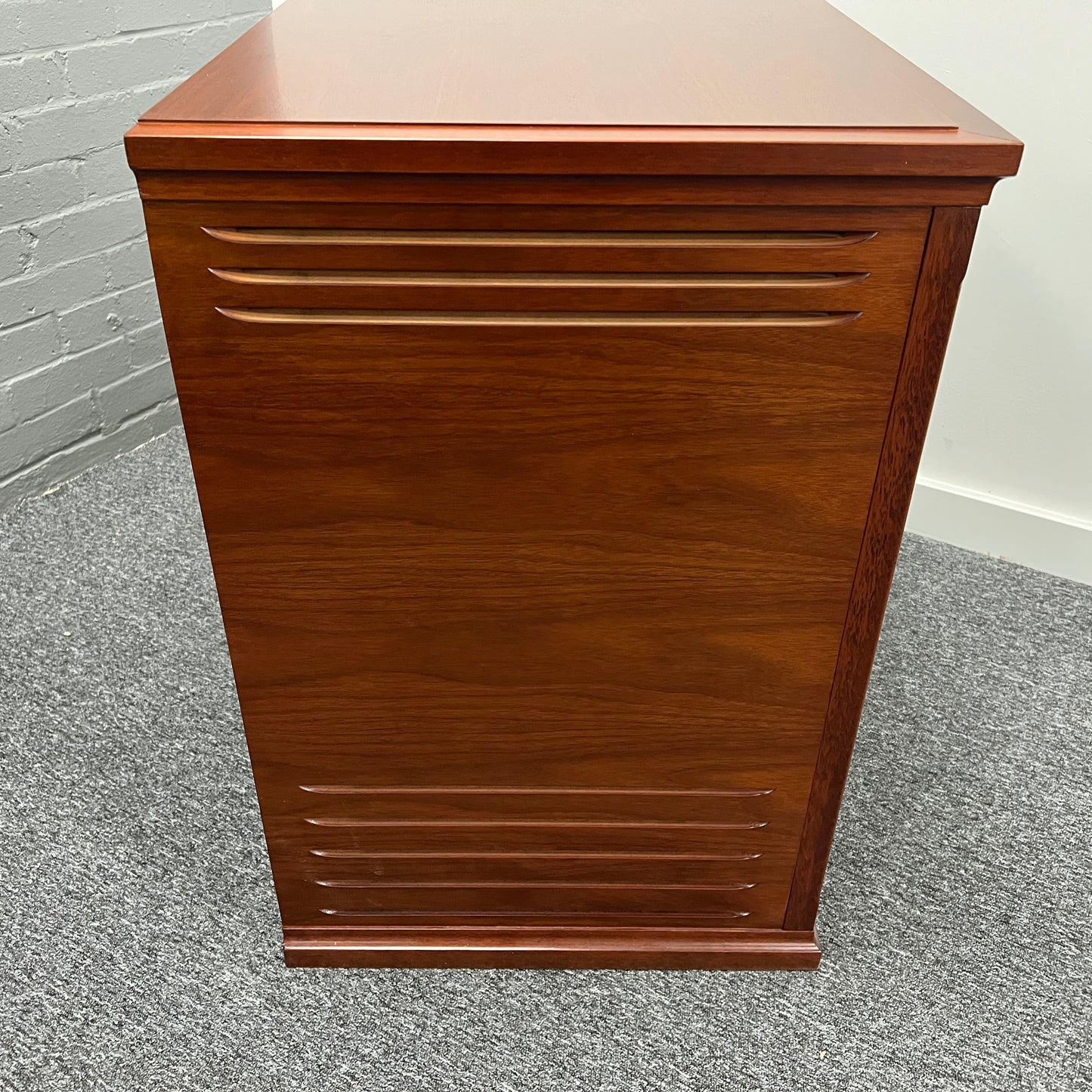 Hammond Leslie 3300W Rotary Speaker, Wood, Incl 11 Pin Cable; Serial No: 19100239 | Second Hand