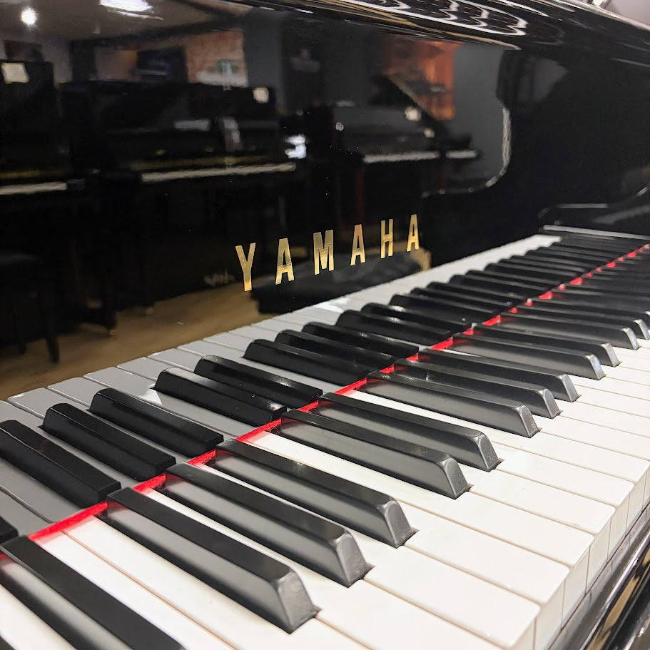 Yamaha C3 Polished Ebony Grand Piano Serial No: B2263607 | Reconditioned