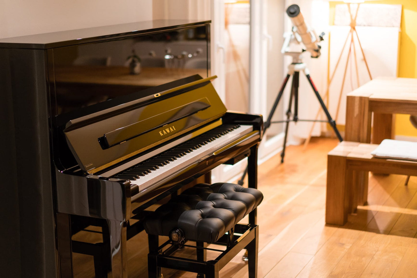 Kawai K200 AURES 2 Hybrid Upright Piano; Polished Ebony