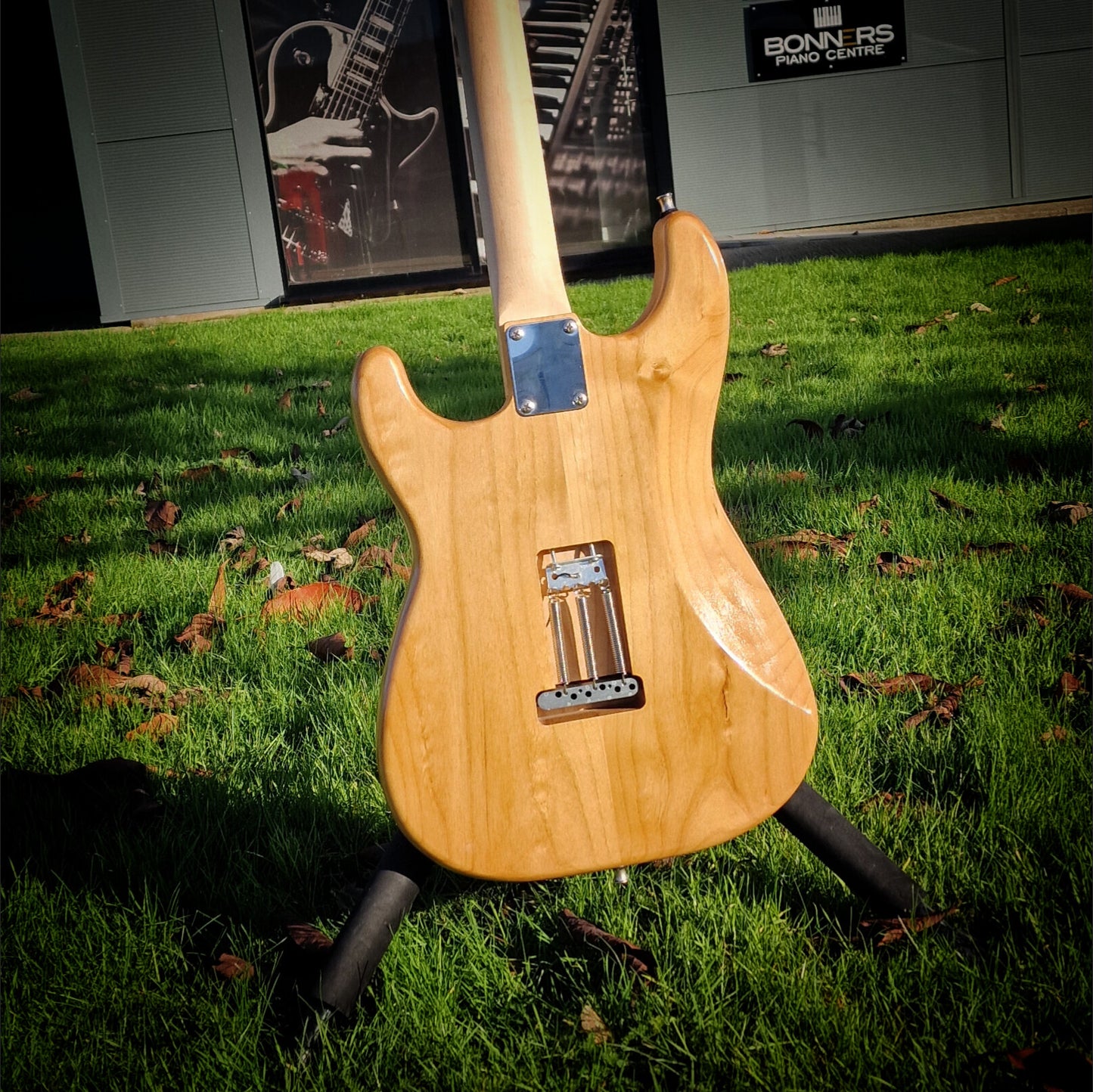 Moore Guitars Samuel; ‘FP’ Natural #010