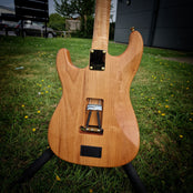 Moore Guitars Genesis; Wood #023