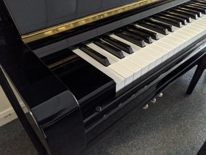 Yamaha Certified Reconditioned U3 Upright Piano; Polished Ebony: Serial No: H1478932